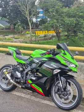 Kawasaki  ZX25R