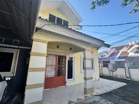 Rumah bagus 1 lantai siap huni di komplek lily boulevard