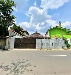 DIJUAL CEPAT MURAH BU RUMAH / KANTOR JALAN RAYA LENTENG AGUNG