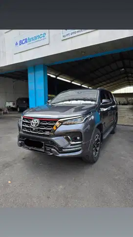 Toyota Fortuner 2.4 VRZ TRD Diesel AT Matic 2021
