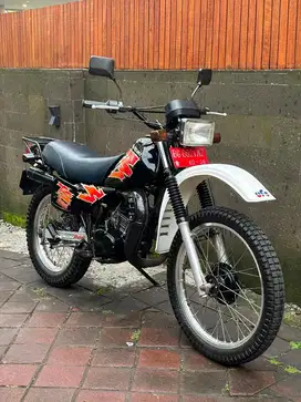 Suzuki Ts 125 tahun 2000 full original
