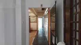 Rumah Ruang Usaha Strategis Bisa Untuk Kantor di Area Riau Bandung