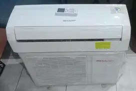 AC Sharp 1/2 (0,5) PK. Low Watt. Jarang ada.