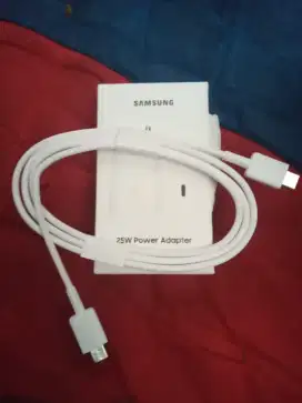 Carger+kabel data copotan samsung a05s 25 watt