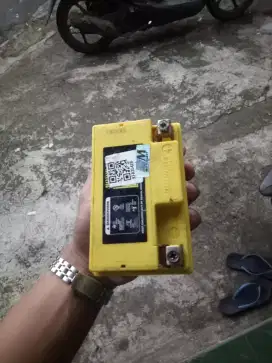 AKI MOTOBAT AMPERE 4.5