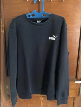 CREWNECK PUMA HITAM
