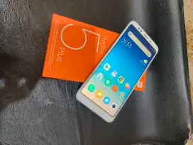 Xiomi redmi 5 plus ram 4/64 normal semua nya minus pemakaian saja lkp