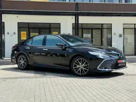 [ KM41RB ] Toyota Camry Hybrid 2.5 Non Bensin Non V 2021/2022