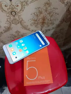 Xiomi redmi 5 plus ram 4/64 normal semua nya minus pemakaian saja lkp