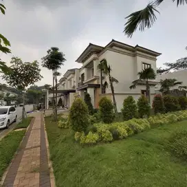 Rumah Corner Mewah American Style De Park BSD City, Serpong Tangerang