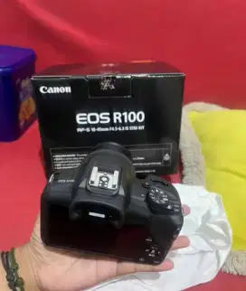 Camera Canon Type R100