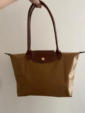 Tas wanita Longchamp