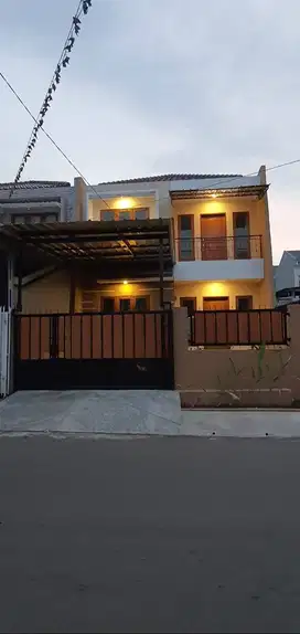 DISEWAKAN RUMAH BAGUS DAN STRATEGIS DI WILAYAH JAKARTA TIMUR