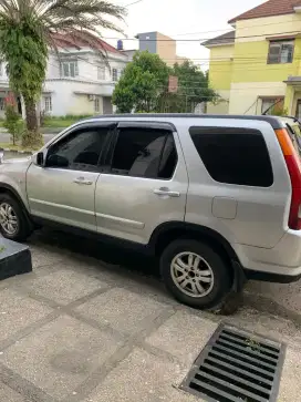 JUAL MOBIL HONDA CRV MATIC 2004