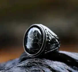 Cincin hiasan pria model pirus hitam