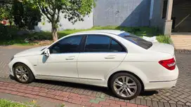Mercedes-Benz C200 2012 Bensin