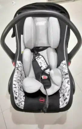 Carseat Babydoes Justice League /Kursi Mobil Anak