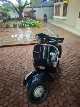 Dijual vespa starada aom 1988