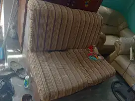 Sofa bludru 1 set second : 2 kecil single + 1 besar