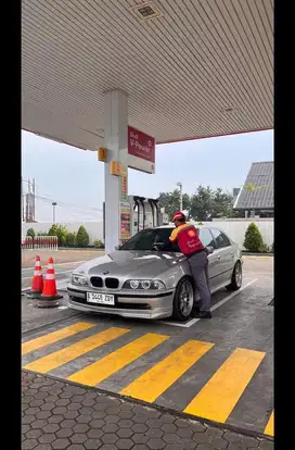 E39 528i M52B28