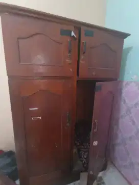 Dijual murah lemari jati antik (nego)