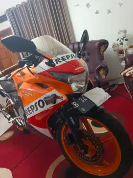 Honda CBR 150 rare CBU built up 2014 carbon