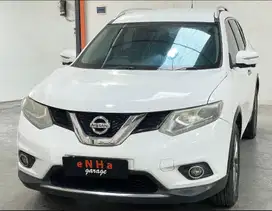 Dp 15jt.. Nissan X-TraiL 2.5 A/T 2015.. eNHa garage Semarang..