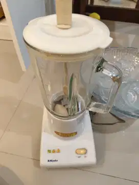 Blender Miyako model BL-102 PL