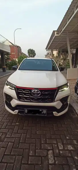 Fortuner VRZ TRD Sporty 2021 Putih! KM Rendah 32rb