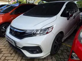 HONDA JAZZ 1.5 RS BENSIN MATIC 2019