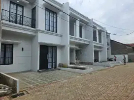 Cluster mewah kualitas mutu terjamin bahkan strategis