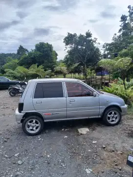 Daihatsu ceria 2002