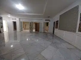Rumah Gandaria di jalan raya, lokasi bagus dan strategis