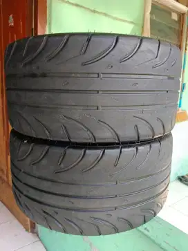 BAN 265/35 R18 ACCELERA 651