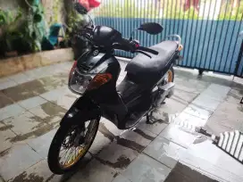 YAMAHA Nouvo Lele 2003