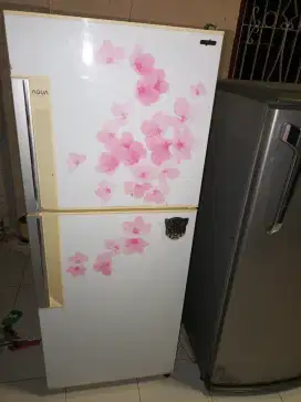 KULKAS 2 PINTU SANYO DI KIRIM LOKASI