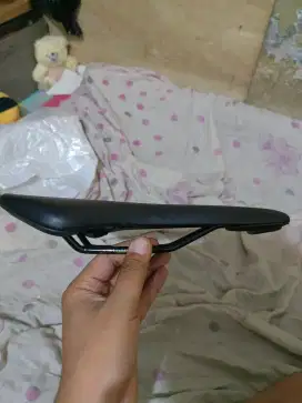 jok sepeda slim copotan