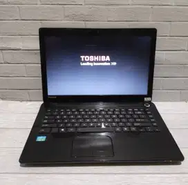 Laptop TOSHIBA C40-A Intel CORE i3 Ram 4GB HDD 1TB / 1000GB 14’ Inchi