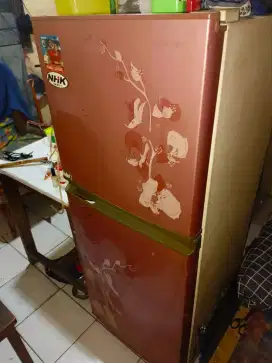 Kulkas Sharp 2 pintu
