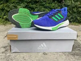 Sepatu Running Adidas Size 44,5