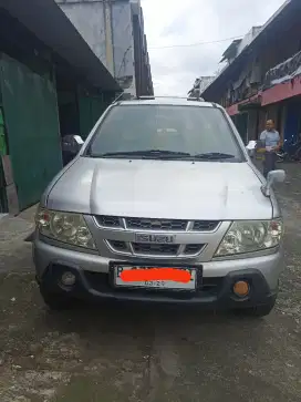 Mobil second Isuzu Panther 2006