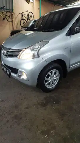 Dp 12 jt Toyota Avanza G Manual 2015 Silver Mulus
