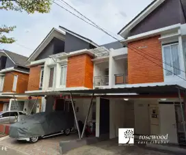 Rumah 2lantai bergaya Eropa dekat pintu TOL cibubur bogor