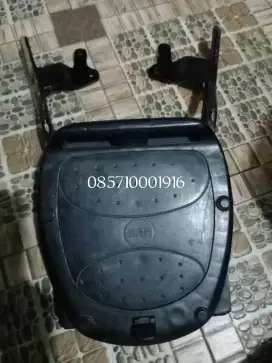 Satu Paket Box Motor+Breket Ori Kucay Lampung Kondisi Bagus SesuaiFoto