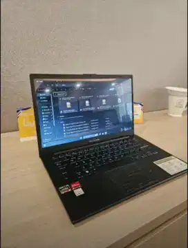 Asus Vivobook E1404F