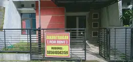 Rumah Nyaman, Asri dan Nasionalis Tengah Kota