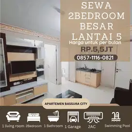 2BR besar sewa full furnished lt 5 apartemen bassura city
