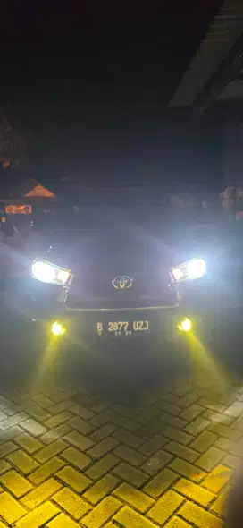 Innova Reborn G Diesel AT 2021