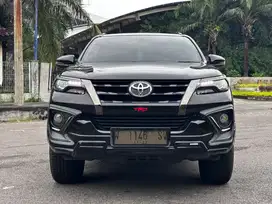 Toyota Fortuner VRZ TRD 2,4 AT 2020 Bisa Kredit DP Minim / TT
