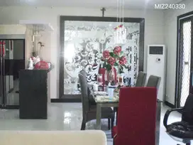 JUAL RUMAH KOMPLEK PERUMAHAN ELIT DI ARIEF RAHMAN HAKIM SURABAYA TIMUR